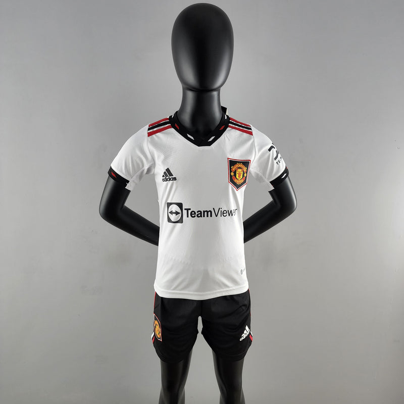 Kit Infantil Manchester United Reserva 22/23 (Importação)