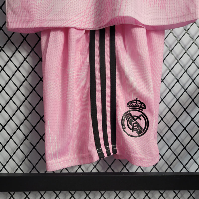 Kit Infantil Real Madrid Pink 22/23 (Importação)