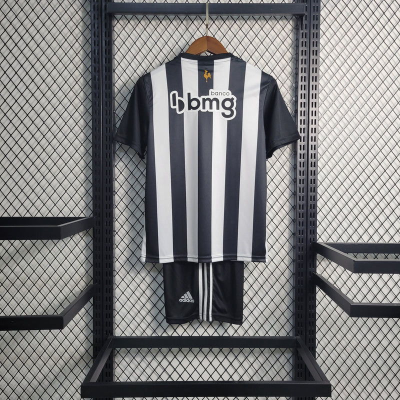 Kit Infantil Atlético Mineiro Titular 22/23 (Importação)