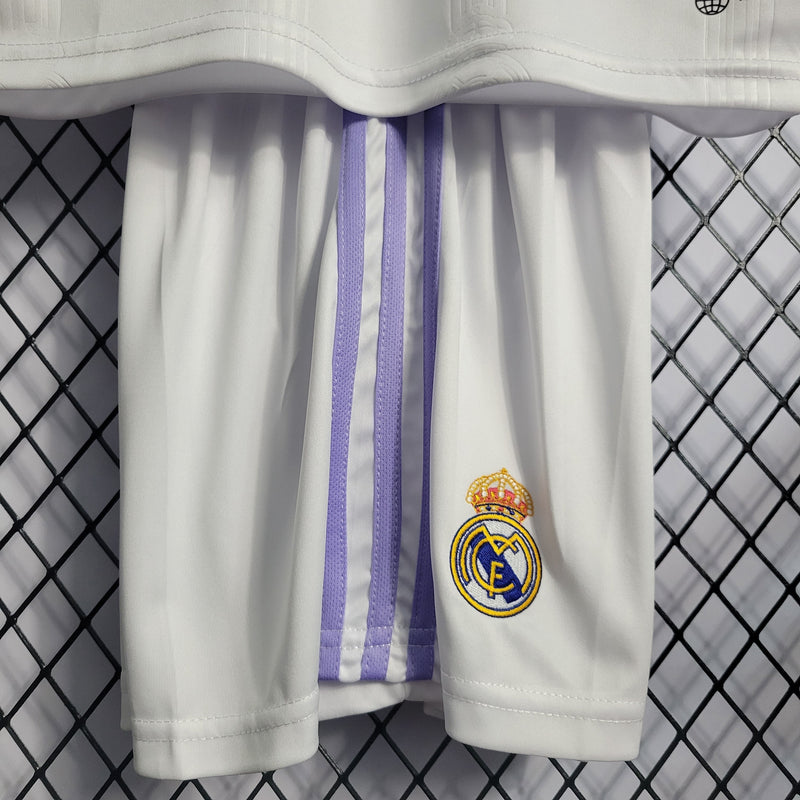 Kit Infantil Real Madrid Titular 22/23 (Importação)