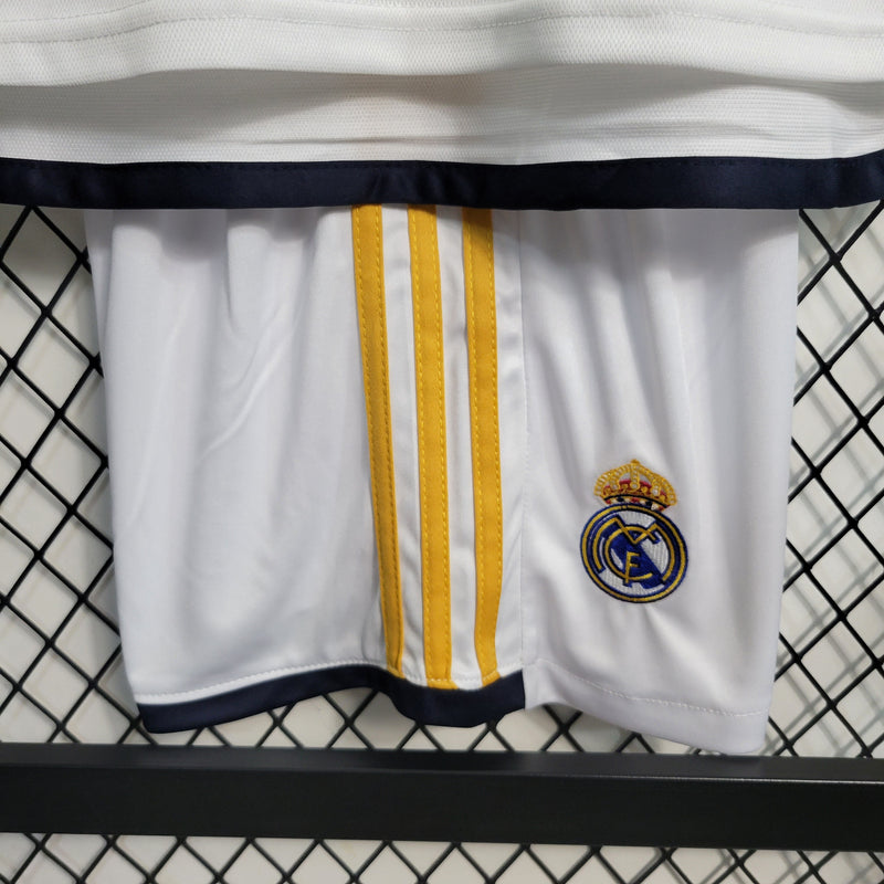 Kit Infantil Real Madrid Titular 23/24 (Importação)