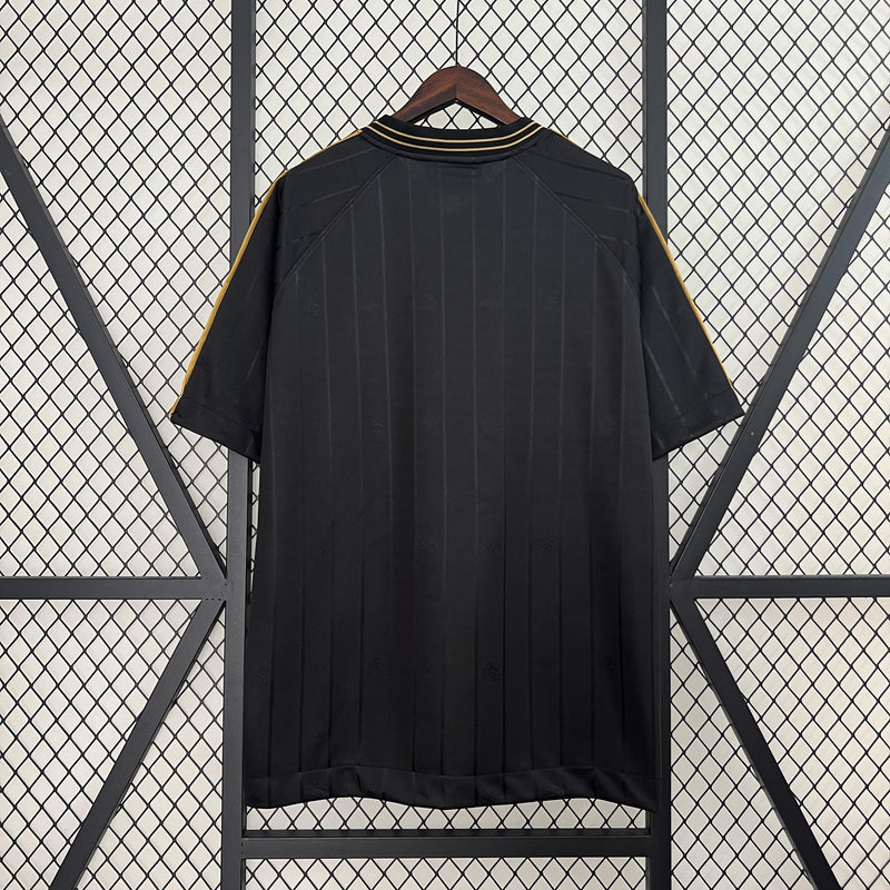 Camisa Santos Edição Especial Charlie Brown Preta 24/25 - Versão Torcedor
