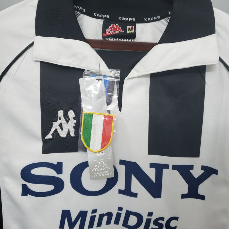 Camisa Juventus Titular 97/98 - Versão Retro  (Importação)